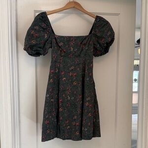 NEVER WORN Hill House Mini Dress in Dark Green Floral with Puff Sleeves
